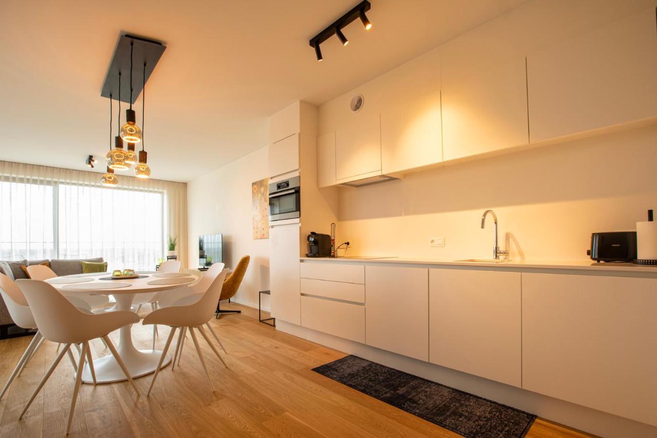 Modern En Gezellig Appartement Vlak Aan Het Strand Blankenberge Eksteriør bilde
